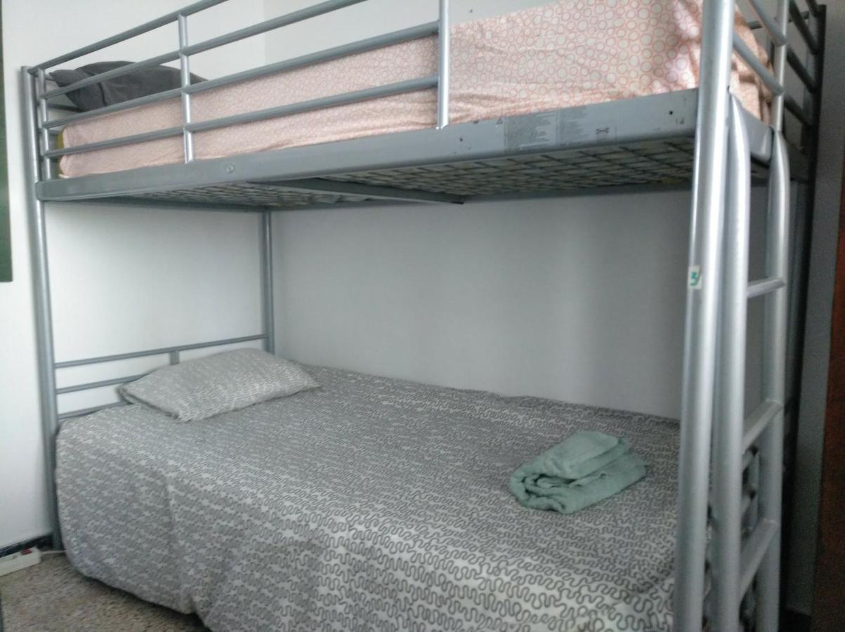 Famara Hostel エクステリア 写真